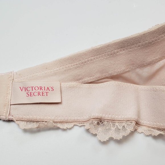 Victoria's Secret Peach and Cream Lace Crystal Bra - Picture 4 of 4